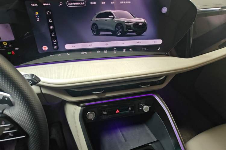 Used Audi Q5L 2026 150kW Smart Hybrid Luxury Edition Audio And AC Panel