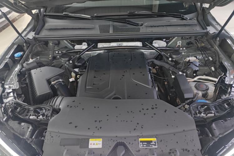 Used Audi Q5L 2026 150kW Smart Hybrid Luxury Edition Engine Bay