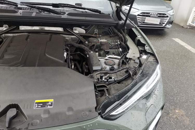 Used Audi Q5L 2026 Model Range: Exclusive Edition for 10 Million Users Engine Bay Left