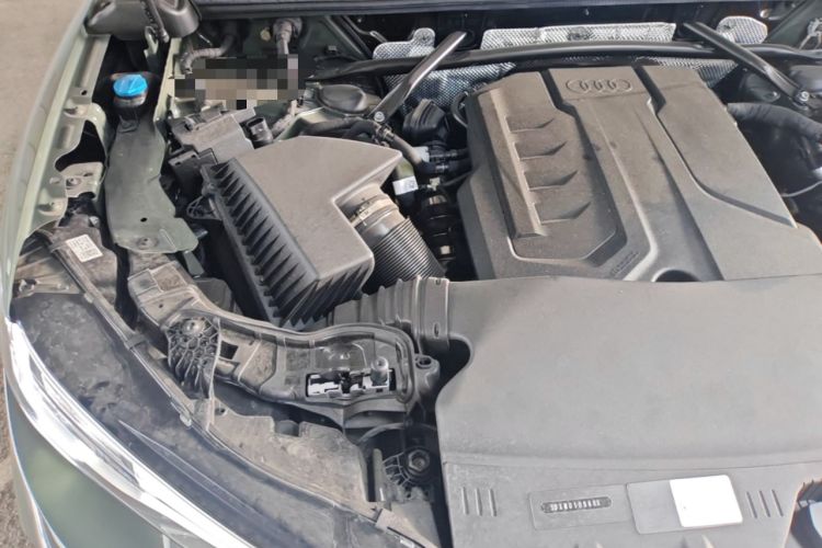 Used Audi Q5L 2026 150kW Smart Hybrid Luxury Edition Engine Bay Right