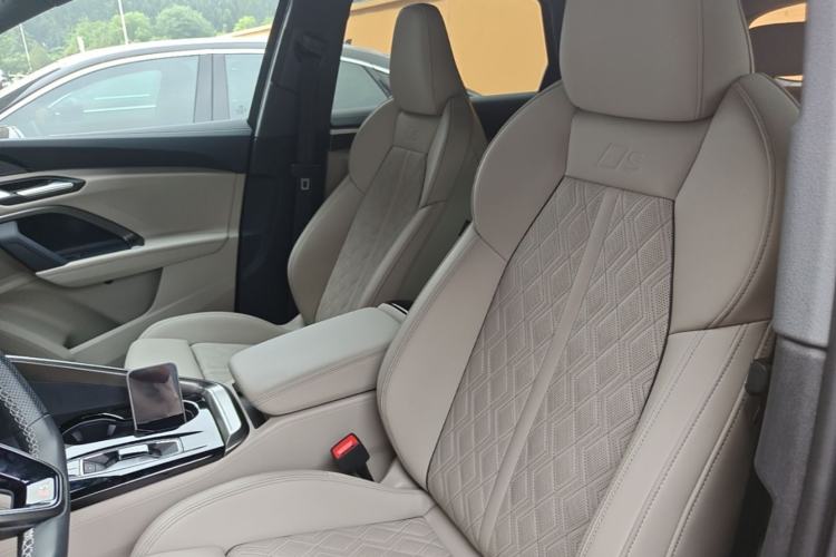 Used Audi Q5L 2026 150kW Smart Hybrid Luxury Edition Left Front Seat