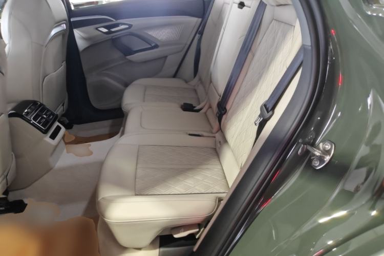 Used Audi Q5L 2026 150kW Smart Hybrid Luxury Edition Left Rear Seat