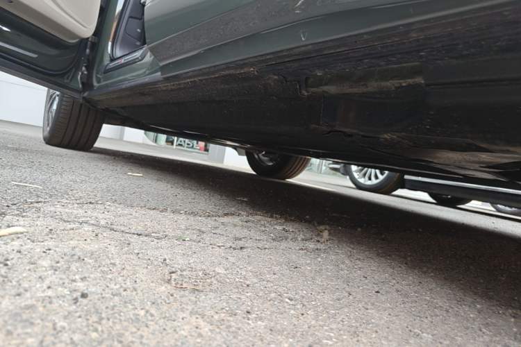 Used Audi Q5L 2026 150kW Smart Hybrid Luxury Edition Left Side Sill