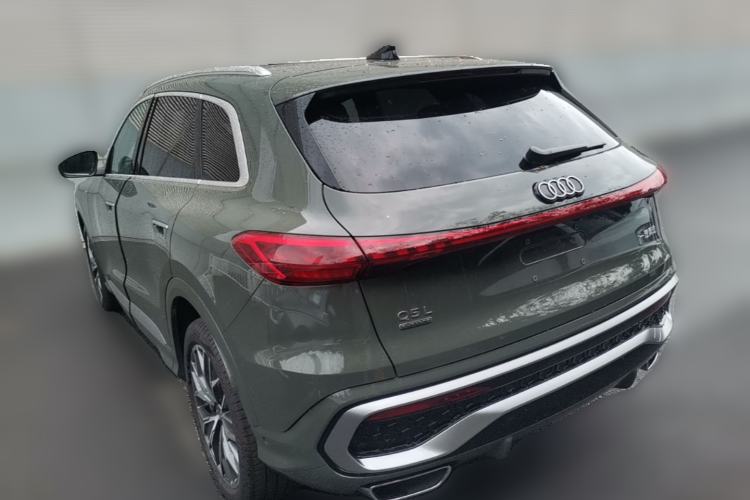 Used Audi Q5L 2026 Model Range: Exclusive Edition for 10 Million Users Rear Left 45 Deg