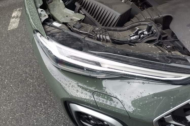 Used Audi Q5L 2026 Model Range: Exclusive Edition for 10 Million Users Right Front Headlight