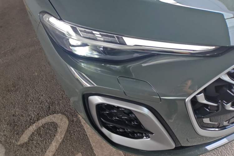Used Audi Q5L 2026 150kW Smart Hybrid Luxury Edition Right Front Headlight
