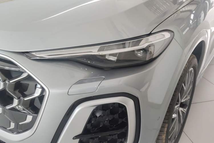 Used Audi Q5L 2026 150kW Smart Hybrid Luxury Edition Left Front Headlight