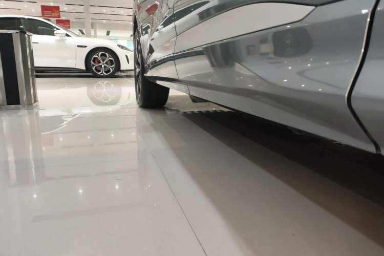 Used Audi Q5L 2026 150kW Smart Hybrid Luxury Edition Left Side Sill