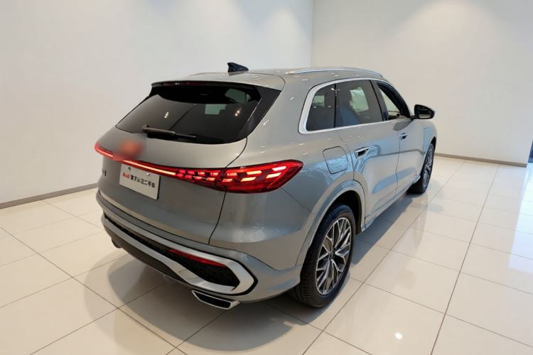 Used Audi Q5L 2026 150kW Smart Hybrid Luxury Edition Rear Right 45 Deg