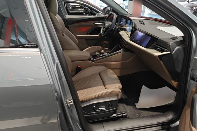 Used Audi Q5L 2026 150kW Smart Hybrid Luxury Edition Right Front Seat