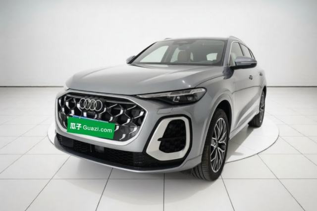 Używany Audi Q5L 2026 150kW Smart Hybrid Luxury Edition