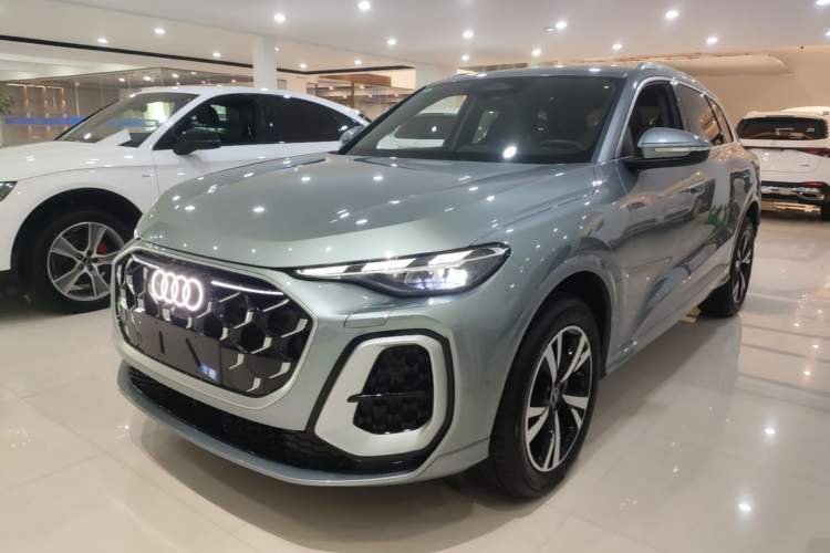 Audi Q5L 2026 150kW Smart Hybrid Luxury Edition usata Guazi used car, China used car export, Used car for sale, Used cars, Cheapest cars for sale