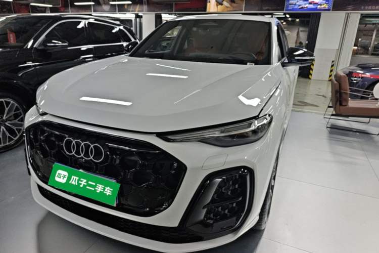 Used Audi Q5L 2026 Model Range: Exclusive Edition for 10 Million Users Guazi used car, China used car export, Used car for sale, Used cars, Cheapest cars for sale