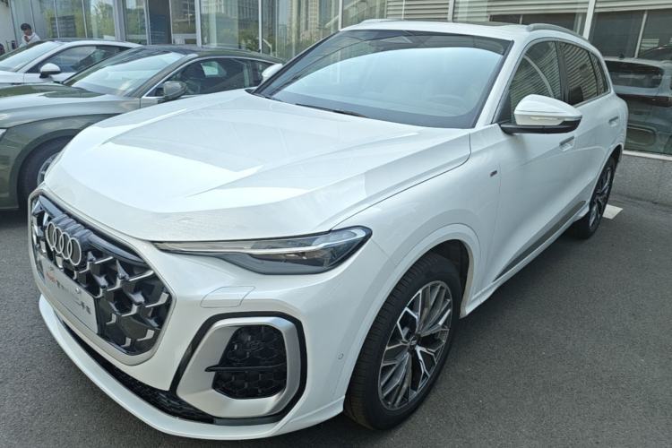 Used Audi Q5L 2026 Model Range: Exclusive Edition for 10 Million Users Guazi used car, China used car export, Used car for sale, Used cars, Cheapest cars for sale
