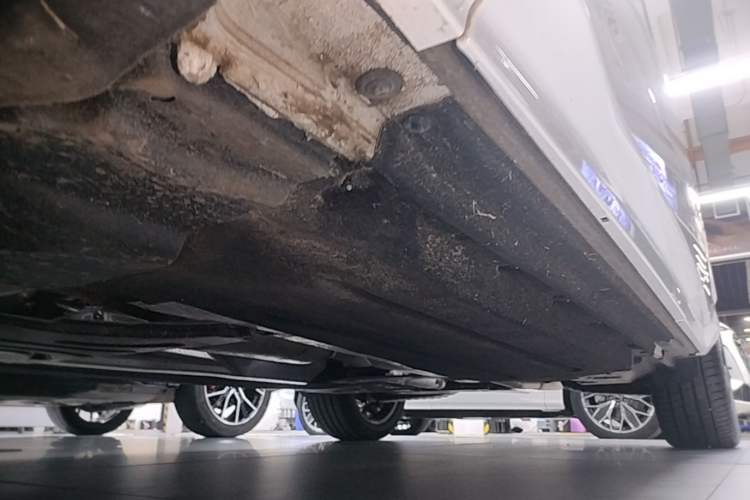 Used Audi Q5L 2026 Model Range: Exclusive Edition for 10 Million Users Chassis Front Left