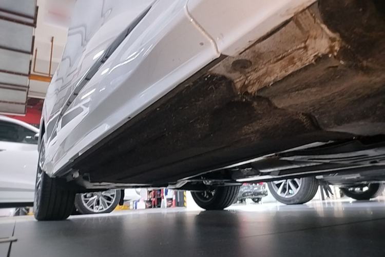 Used Audi Q5L 2026 Model Range: Exclusive Edition for 10 Million Users Chassis Front Right