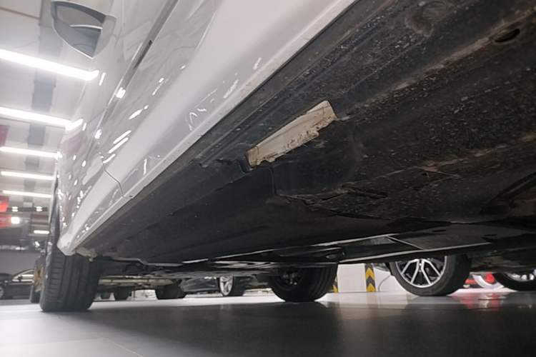 Used Audi Q5L 2026 Model Range: Exclusive Edition for 10 Million Users Chassis Rear Left