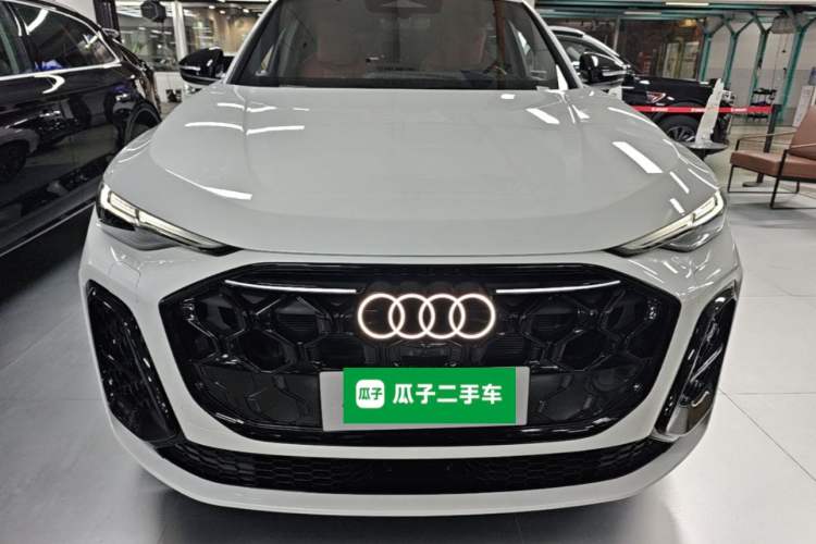 Used Audi Q5L 2026 Model Range: Exclusive Edition for 10 Million Users Front