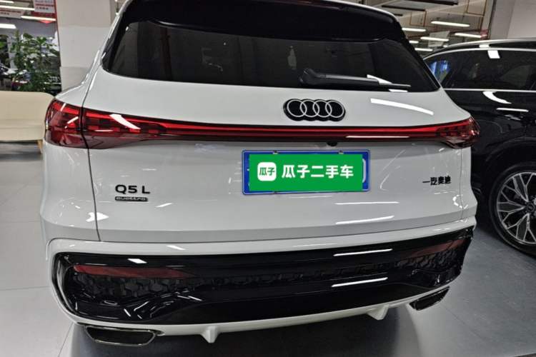 Used Audi Q5L 2026 Model Range: Exclusive Edition for 10 Million Users Rear