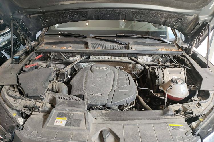 Used Audi Q5L Sportback 2021 40 TFSI Fashion Model Engine Bay