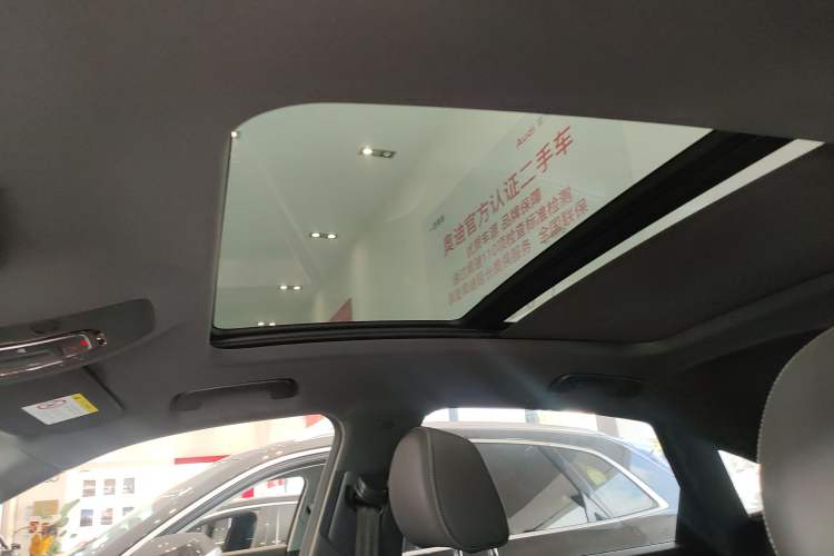 Used Audi Q5L Sportback 2021 40 TFSI Fashion Model Headliner