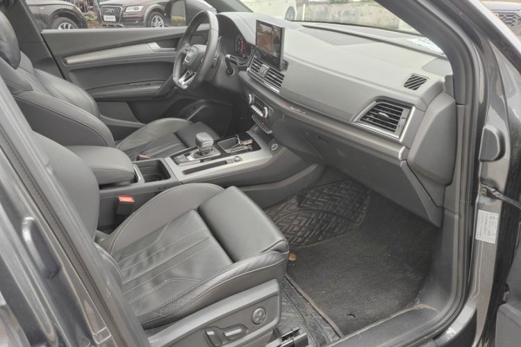 Used Audi Q5L Sportback 2021 40 TFSI Fashion Model Interior 5