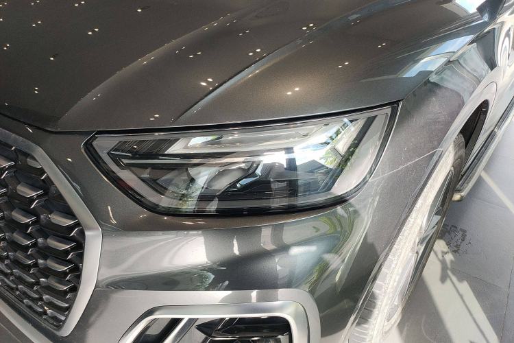 Used Audi Q5L Sportback 2021 40 TFSI Fashion Model Left Front Headlight