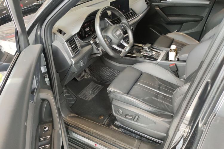Used Audi Q5L Sportback 2021 40 TFSI Fashion Model Left Front Seat