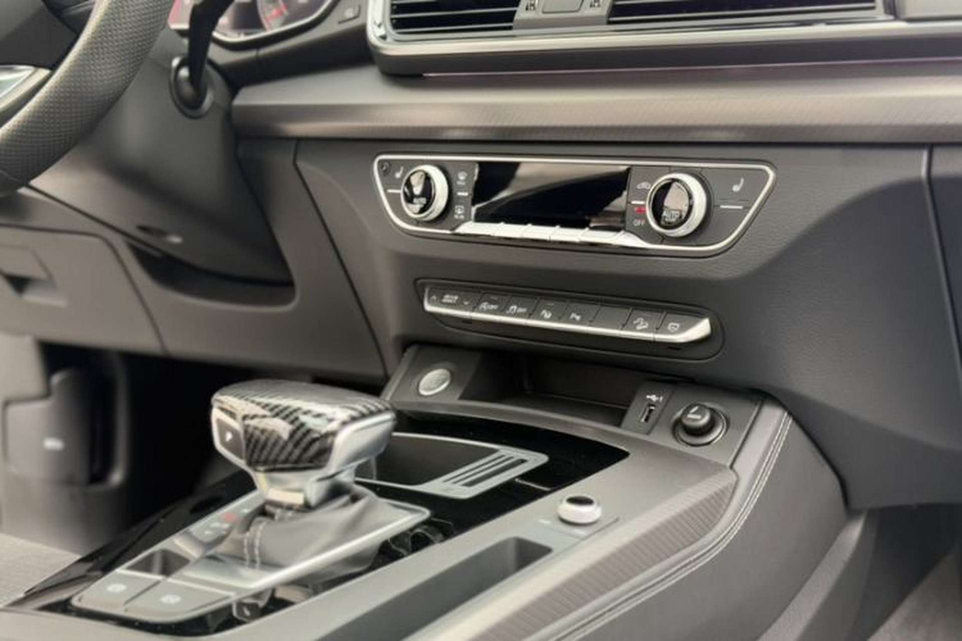 Used Audi Q5L Sportback 2021 40 TFSI Luxury Edition Interior 15