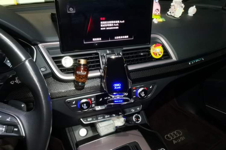 Used Audi Q5L Sportback 2021 45 TFSI Prestige Edition Audio And AC Panel