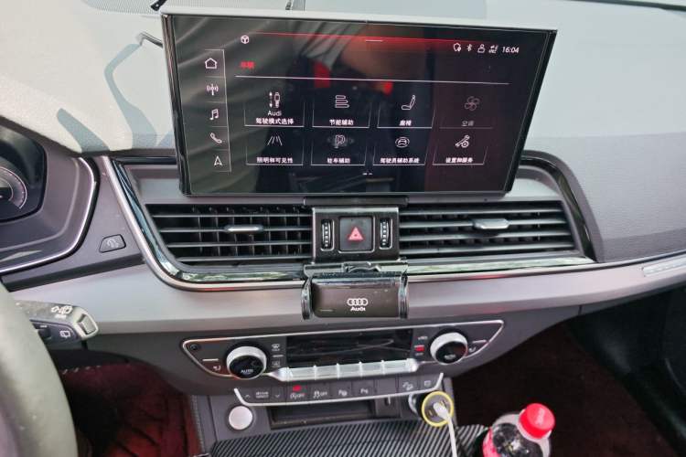 Used Audi Q5L Sportback 2021 40 TFSI Fashion Model Audio And AC Panel