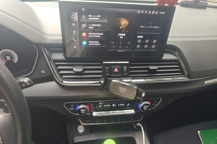 Used Audi Q5L Sportback 2021 40 TFSI Luxury Edition Audio And AC Panel