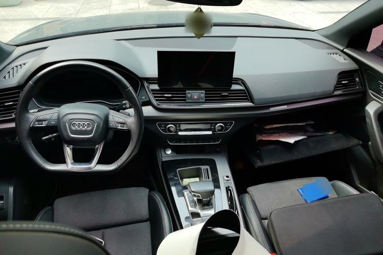 Used Audi Q5L Sportback 2021 40 TFSI Luxury Edition Center Console