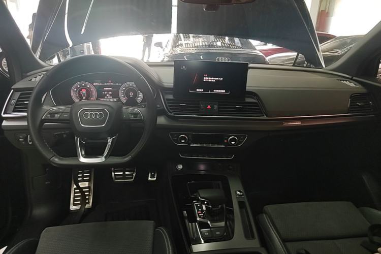 Used Audi Q5L Sportback 2021 40 TFSI Luxury Edition Center Console