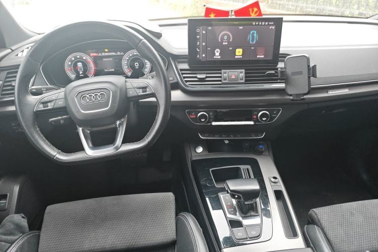 Used Audi Q5L Sportback 2021 40 TFSI Luxury Edition Center Console