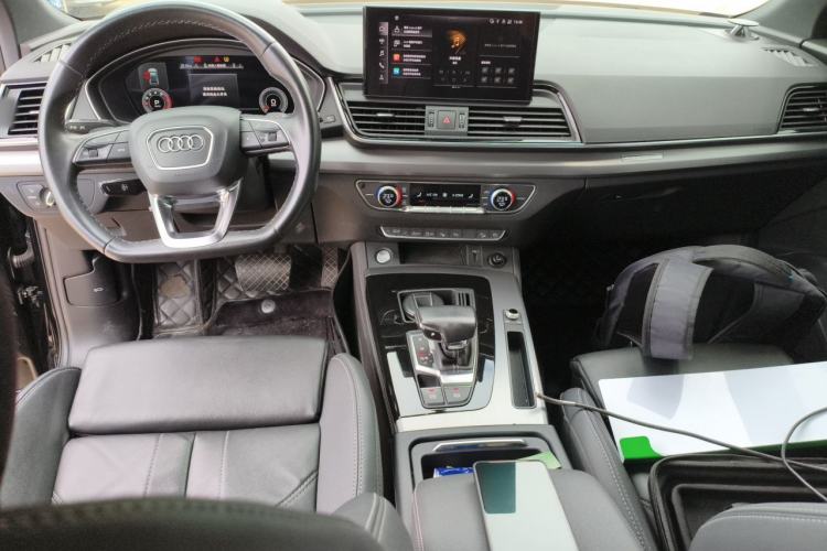Used Audi Q5L Sportback 2021 40 TFSI Fashion Model Center Console