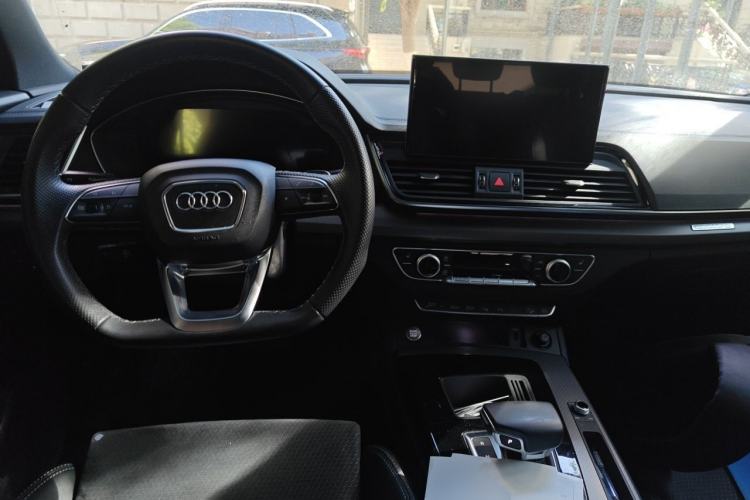 Used Audi Q5L Sportback 2021 40 TFSI Luxury Edition Center Console