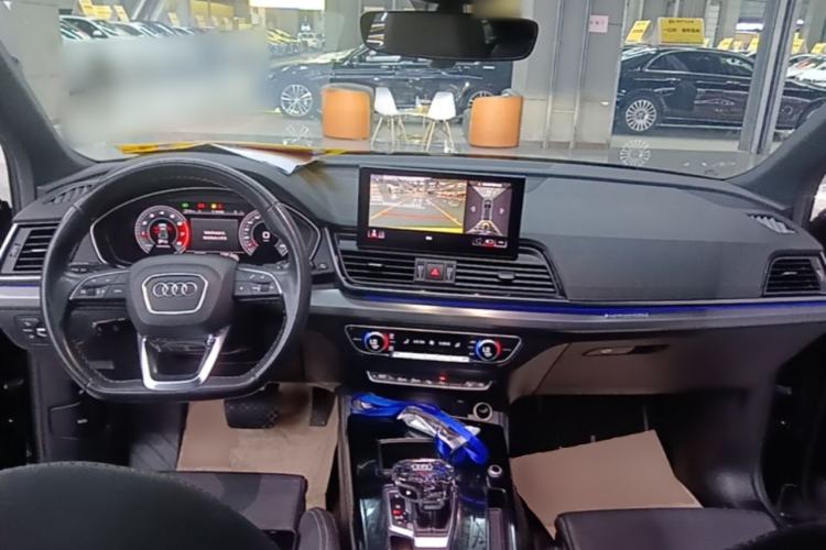 Used Audi Q5L Sportback 2021 40 TFSI Fashion Model Center Console