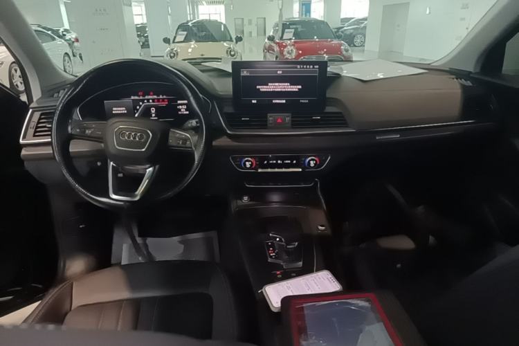 Used Audi Q5L Sportback 2021 40 TFSI Fashion Model Center Console