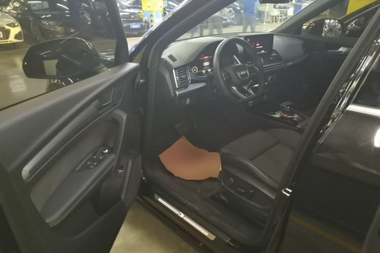 Used Audi Q5L Sportback 2021 40 TFSI Luxury Edition Driver Seat