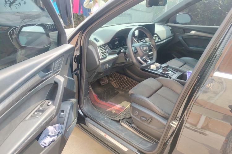 Used Audi Q5L Sportback 2021 45 TFSI Luxury Edition Driver Seat