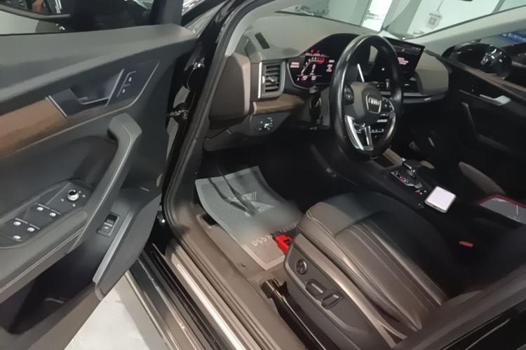 Used Audi Q5L Sportback 2021 40 TFSI Fashion Model Driver Seat