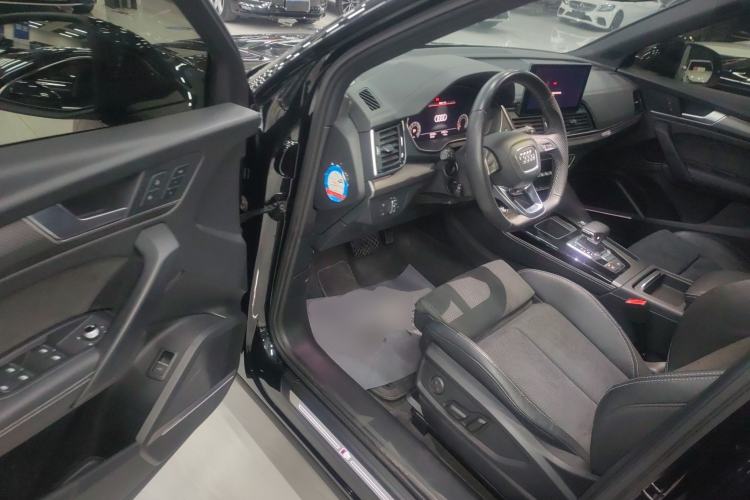 Used Audi Q5L Sportback 2021 45 TFSI Luxury Edition Driver Seat