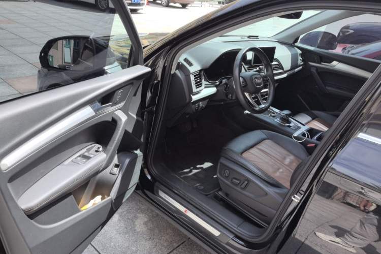 Used Audi Q5L Sportback 2021 40 TFSI Fashion Model Driver Seat