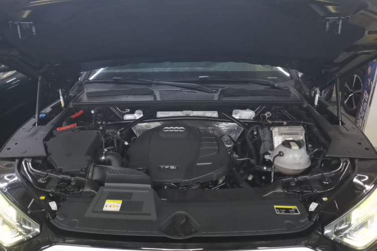 Used Audi Q5L Sportback 2021 40 TFSI Luxury Edition Engine Bay
