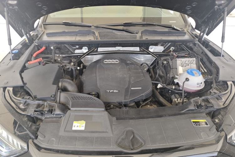 Used Audi Q5L Sportback 2021 45 TFSI Prestige Edition Engine Bay