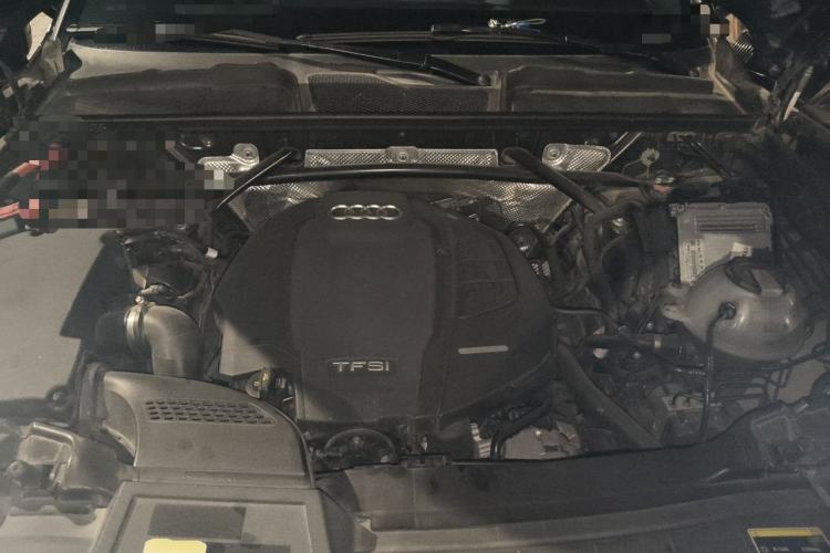 Used Audi Q5L Sportback 2021 40 TFSI Fashion Model Engine Bay