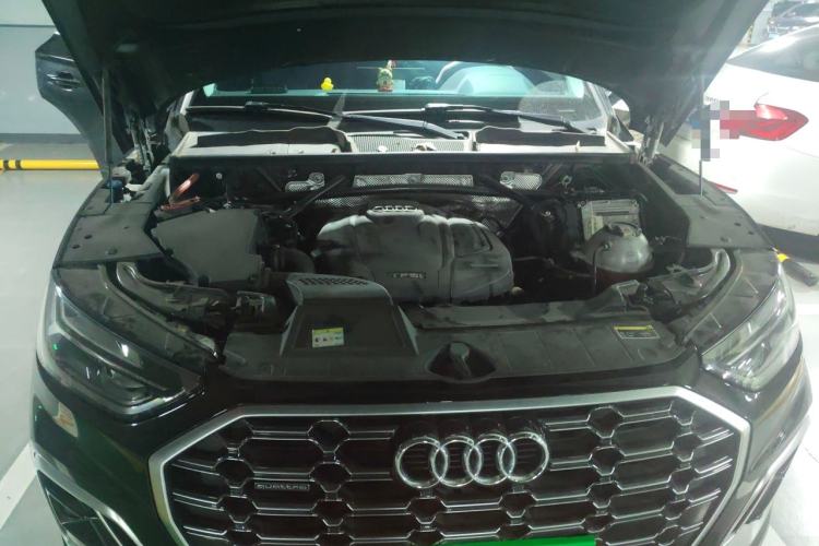 Used Audi Q5L Sportback 2021 40 TFSI Fashion Model Engine Bay