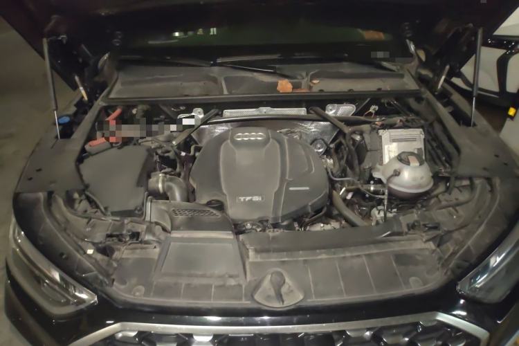 Used Audi Q5L Sportback 2021 40 TFSI Fashion Model Engine Bay