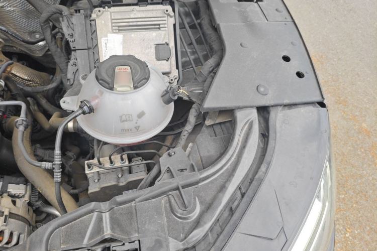 Used Audi Q5L Sportback 2021 40 TFSI Luxury Edition Engine Bay Left